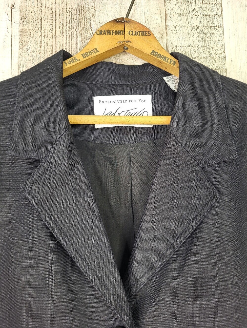Lord & Taylor Black Linen Blazer. Size 14 - Picture 4 of 10
